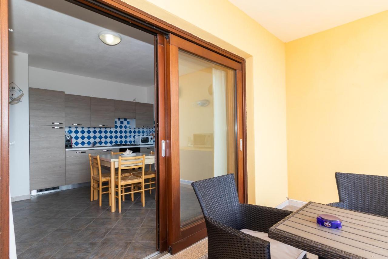 Appartamento Con Piscina 03 Trinità dʼAgultu المظهر الخارجي الصورة